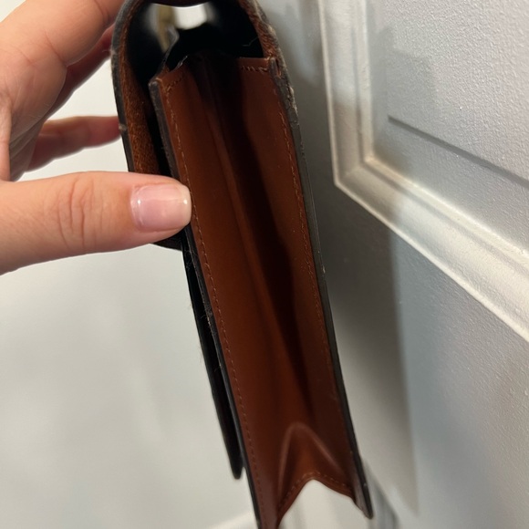 Louis Vuitton Monceau 26 in Monogram Canvas and Leather - Picture 11 of 16